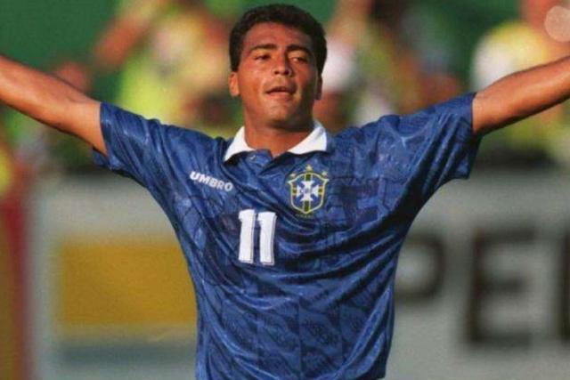 却格外引人 却格外引人