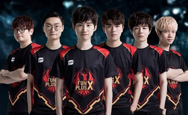 足球星空中 足球星空中